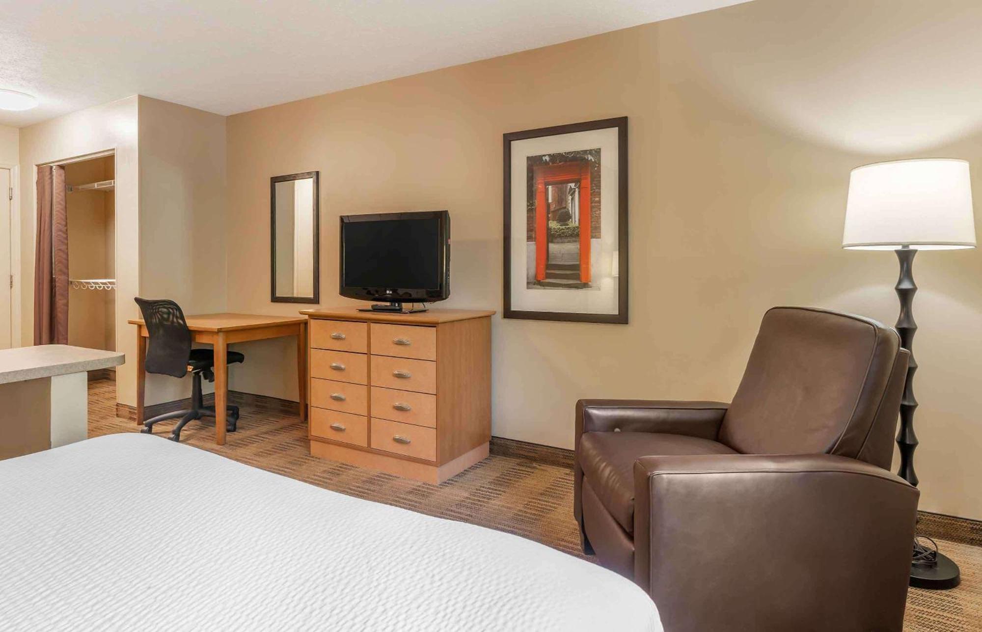 Extended Stay America Suites - Raleigh - Cary - Harrison Ave Luaran gambar