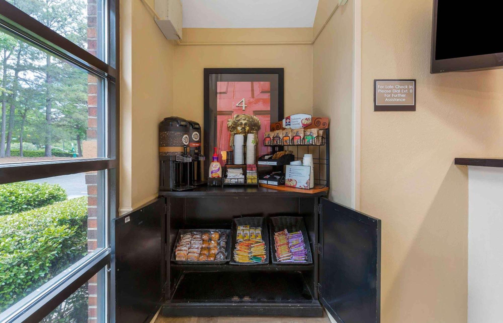 Extended Stay America Suites - Raleigh - Cary - Harrison Ave Luaran gambar