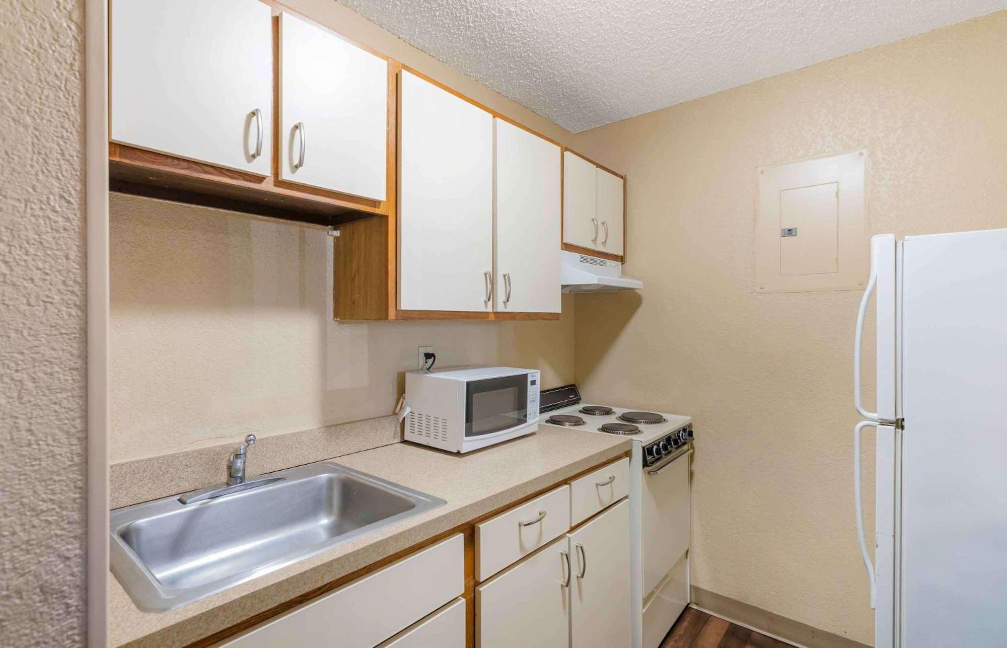 Extended Stay America Suites - Raleigh - Cary - Harrison Ave Luaran gambar