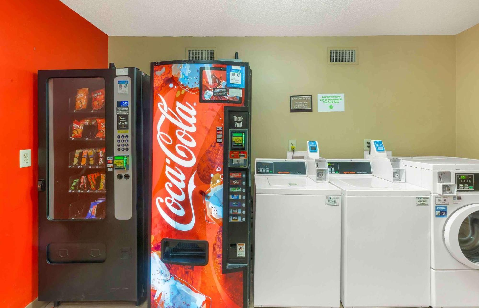 Extended Stay America Suites - Raleigh - Cary - Harrison Ave Luaran gambar